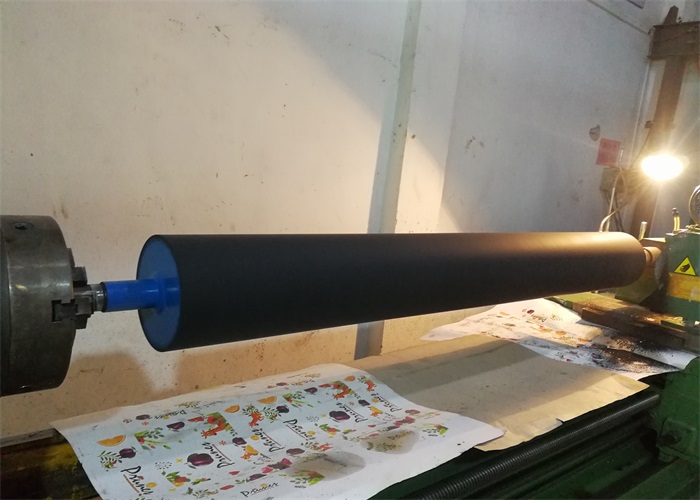 硅膠膠輥的神奇應(yīng)用從工業(yè)到生活，無處不在的膠輥身影