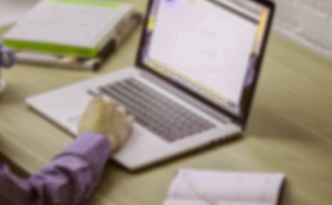 辦公室主任上半年工作述職報告