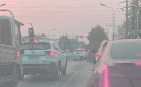 堵車了作文