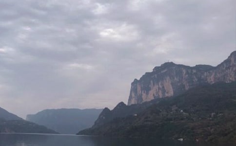 游三峽人家作文
